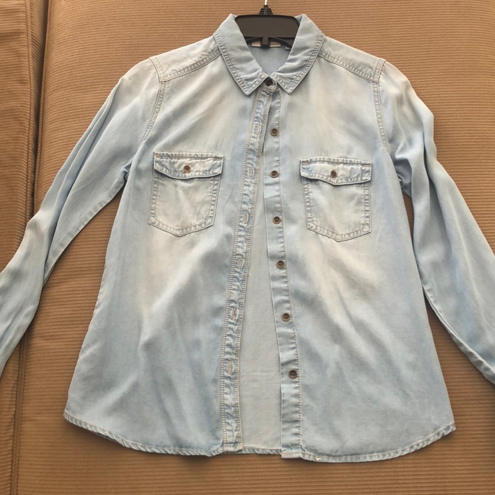 Jean button up shirt, Hallogen brand size S/P